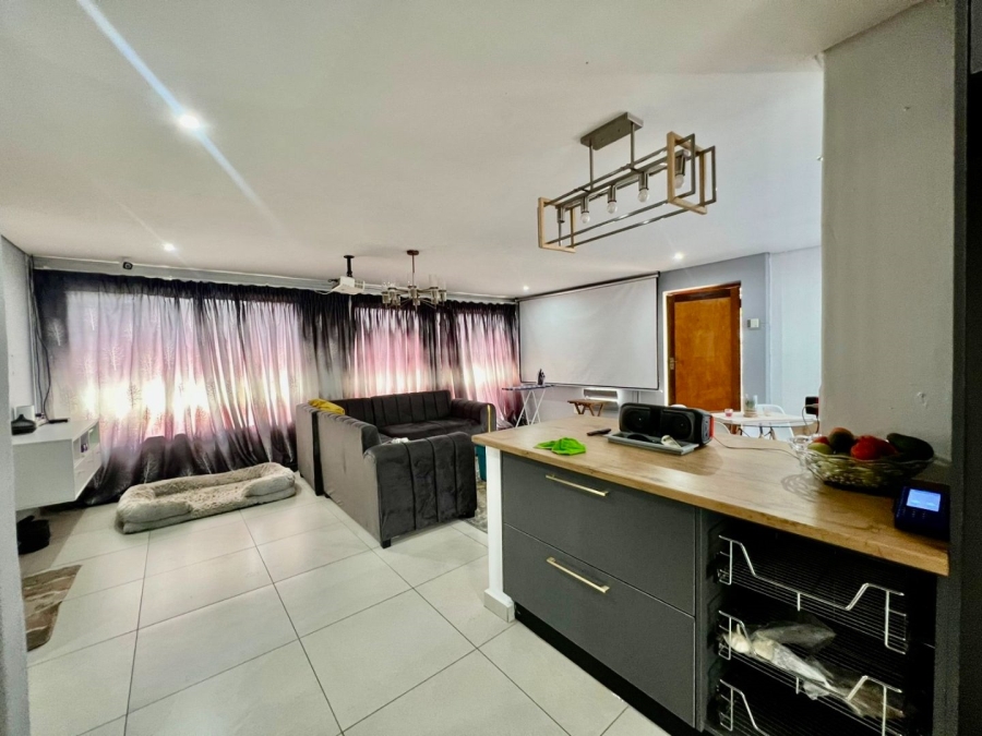 3 Bedroom Property for Sale in Bloubosrand Gauteng