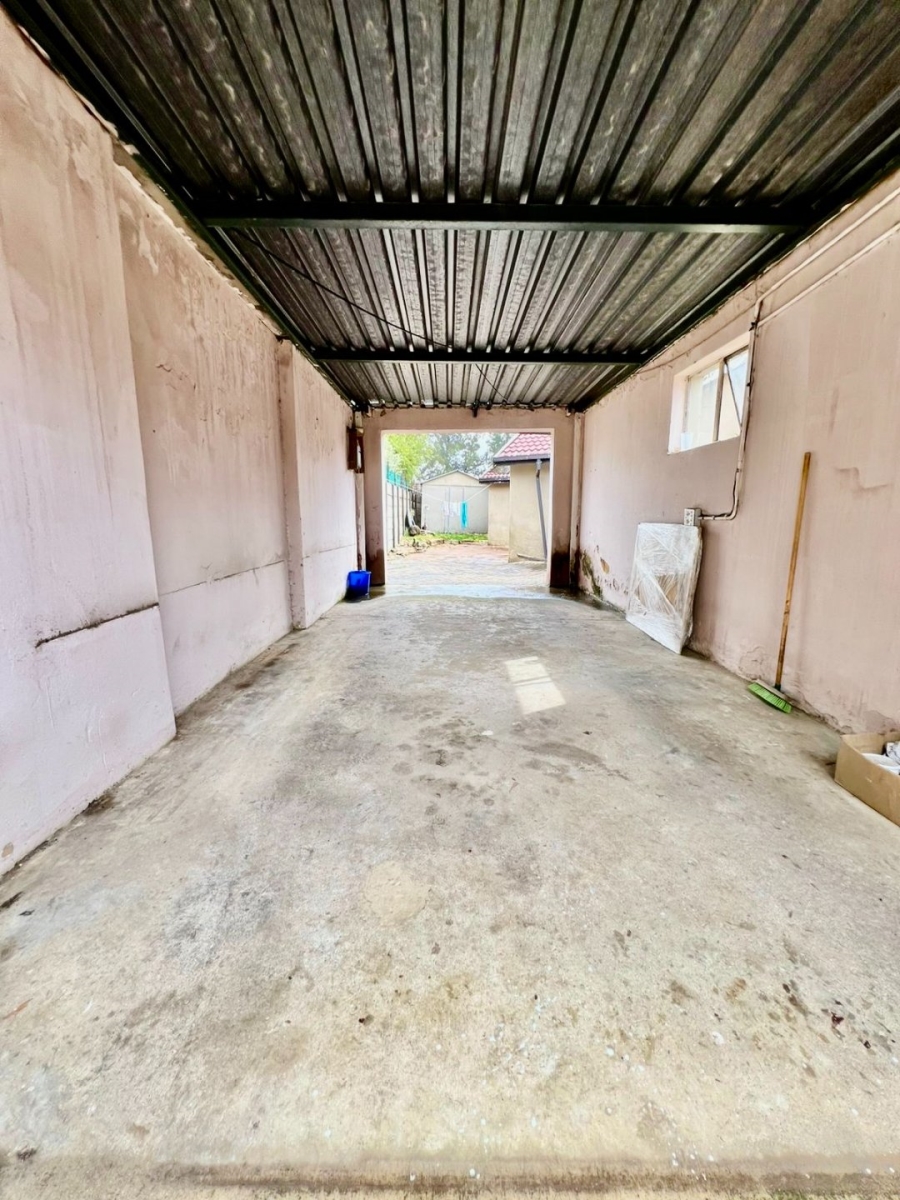 3 Bedroom Property for Sale in Bloubosrand Gauteng