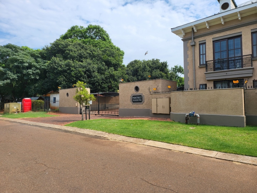 1 Bedroom Property for Sale in Hatfield Gauteng