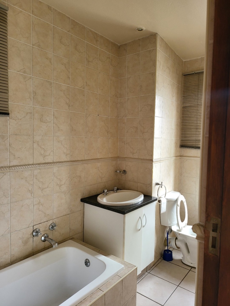 1 Bedroom Property for Sale in Hatfield Gauteng