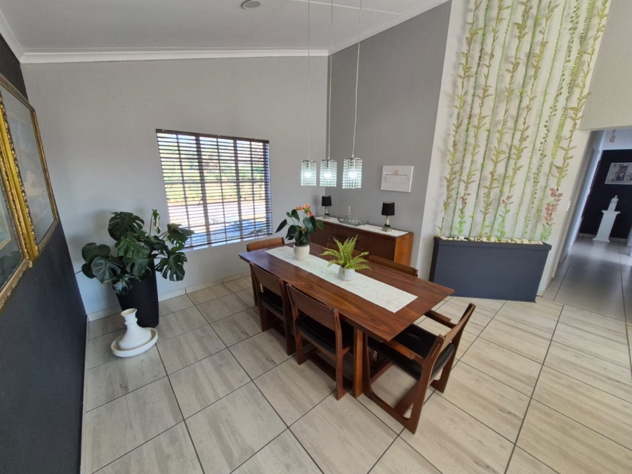 To Let 3 Bedroom Property for Rent in Zwavelpoort Gauteng