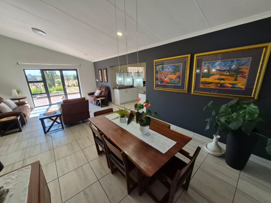 To Let 3 Bedroom Property for Rent in Zwavelpoort Gauteng