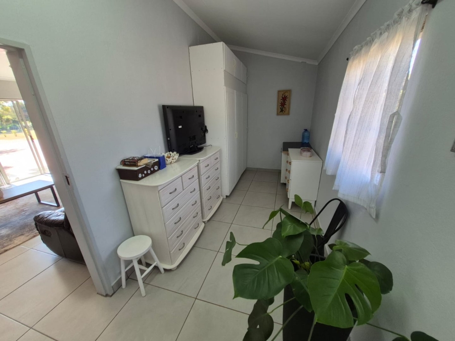 To Let 3 Bedroom Property for Rent in Zwavelpoort Gauteng