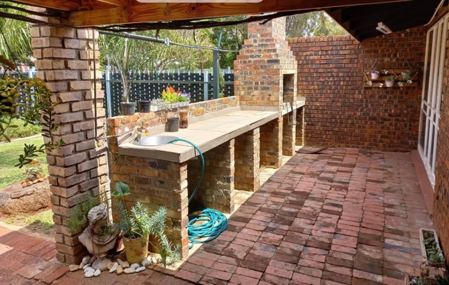 3 Bedroom Property for Sale in Wonderboom Gauteng