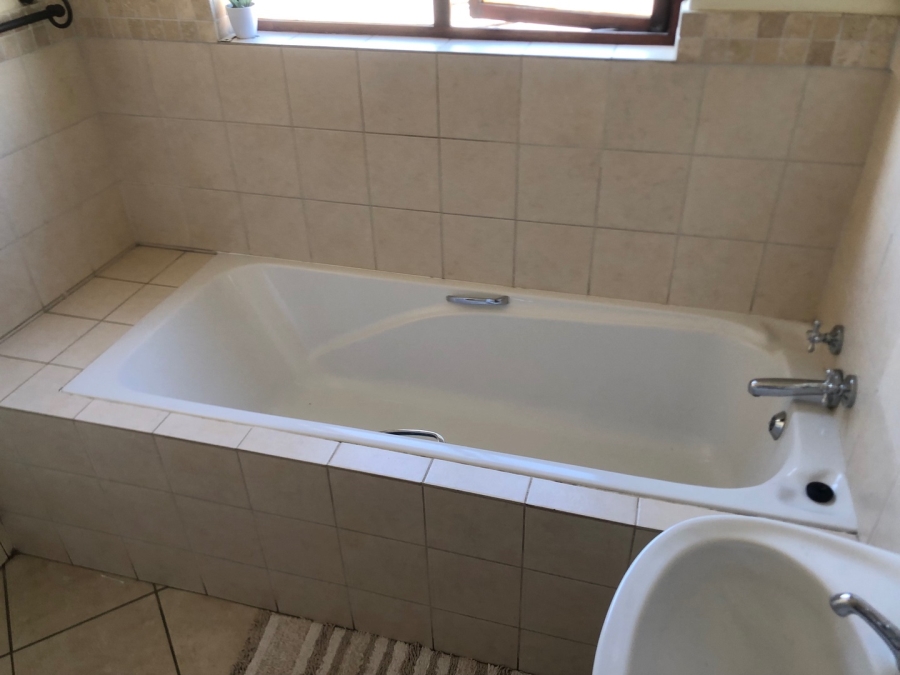 3 Bedroom Property for Sale in Summerset Gauteng