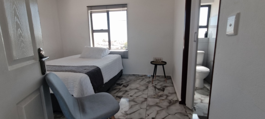 8 Bedroom Property for Sale in Diepkloof Zone 4 Gauteng