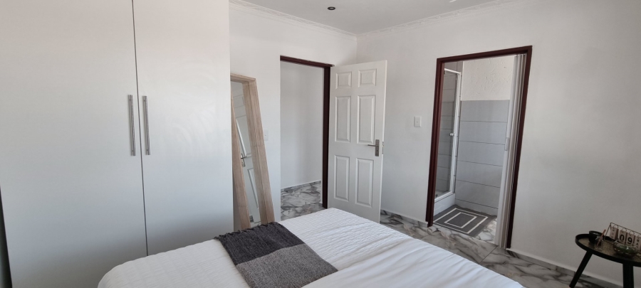 8 Bedroom Property for Sale in Diepkloof Zone 4 Gauteng