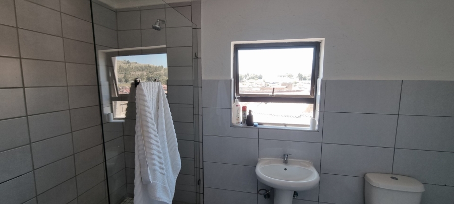 8 Bedroom Property for Sale in Diepkloof Zone 4 Gauteng