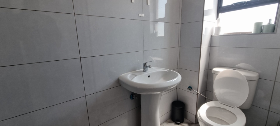 8 Bedroom Property for Sale in Diepkloof Zone 4 Gauteng