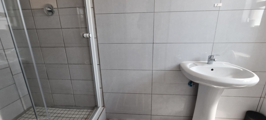 8 Bedroom Property for Sale in Diepkloof Zone 4 Gauteng