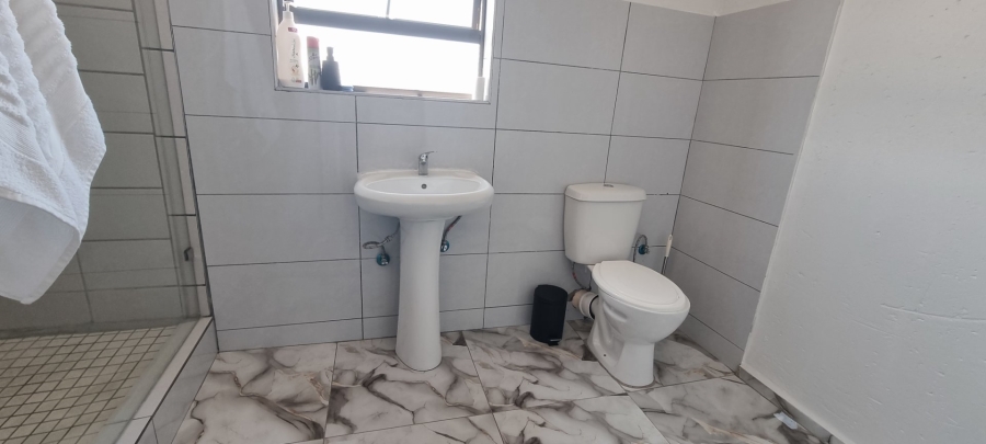 8 Bedroom Property for Sale in Diepkloof Zone 4 Gauteng