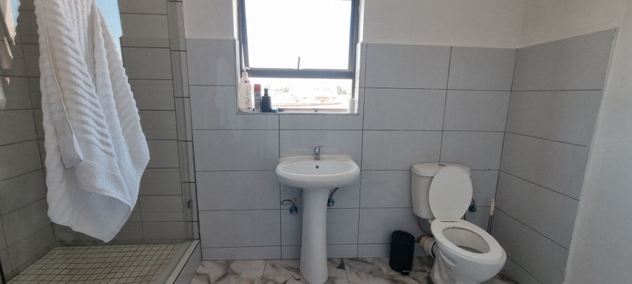 8 Bedroom Property for Sale in Diepkloof Zone 4 Gauteng