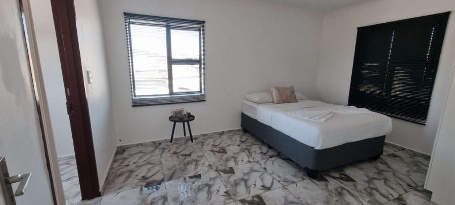 8 Bedroom Property for Sale in Diepkloof Zone 4 Gauteng