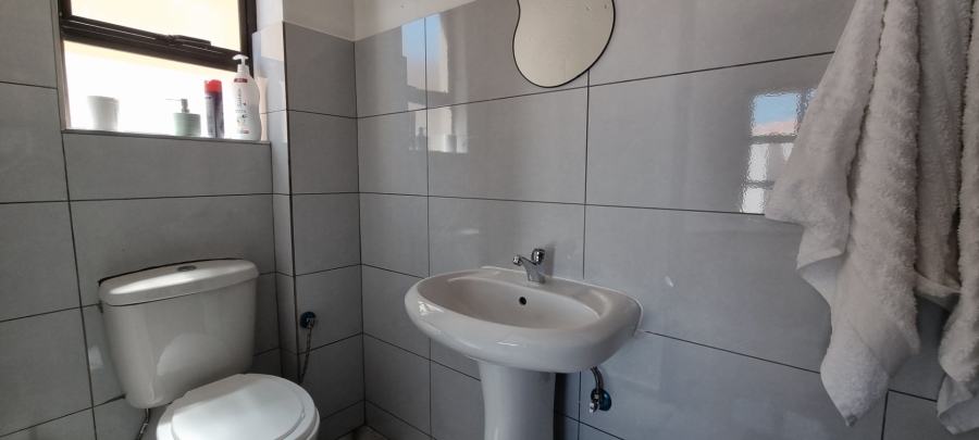 8 Bedroom Property for Sale in Diepkloof Zone 4 Gauteng