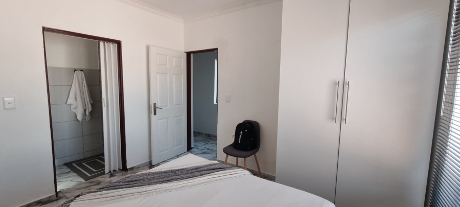 8 Bedroom Property for Sale in Diepkloof Zone 4 Gauteng