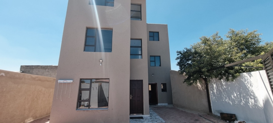 8 Bedroom Property for Sale in Diepkloof Zone 4 Gauteng