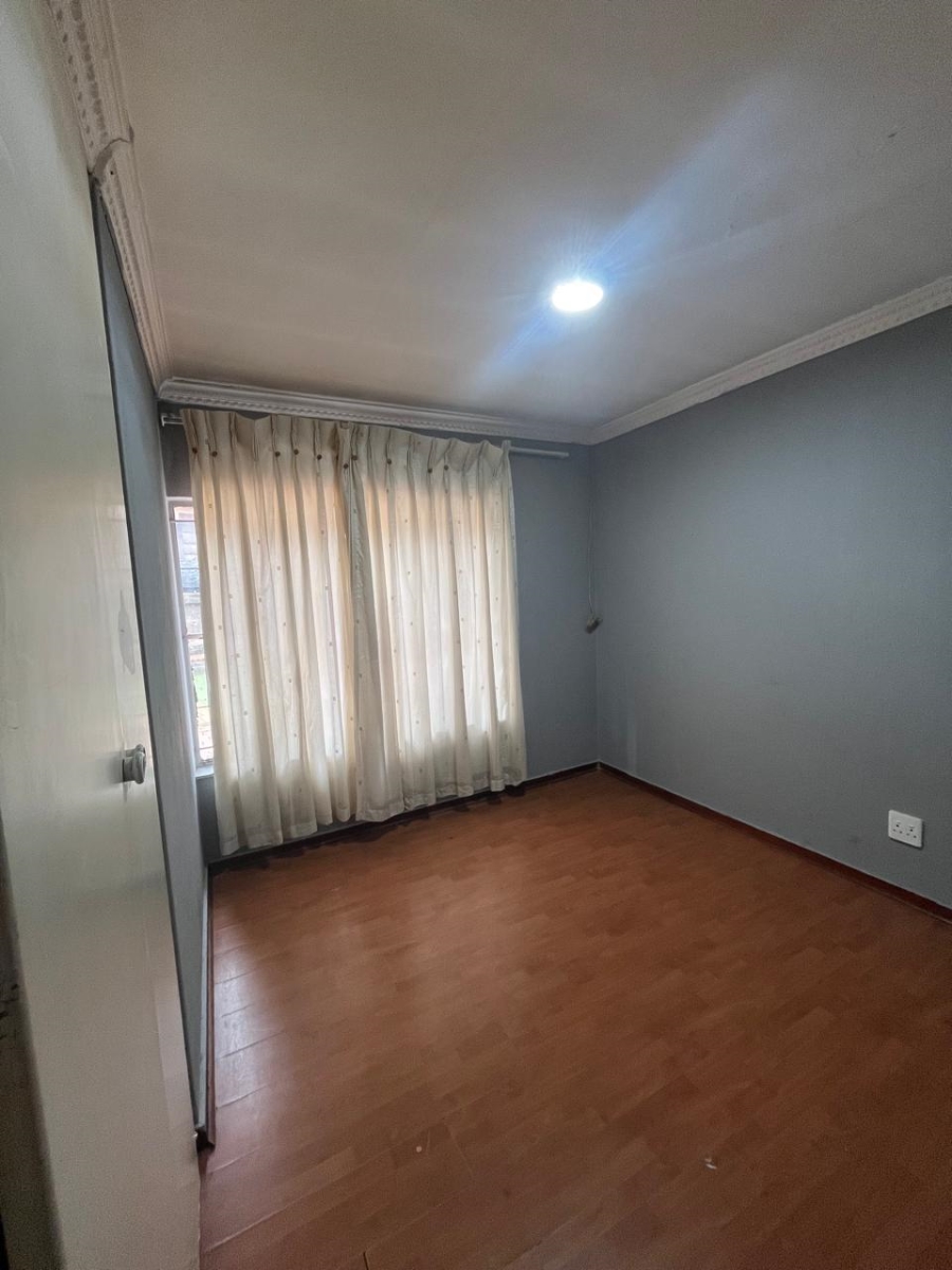To Let 3 Bedroom Property for Rent in Bramley View Gauteng