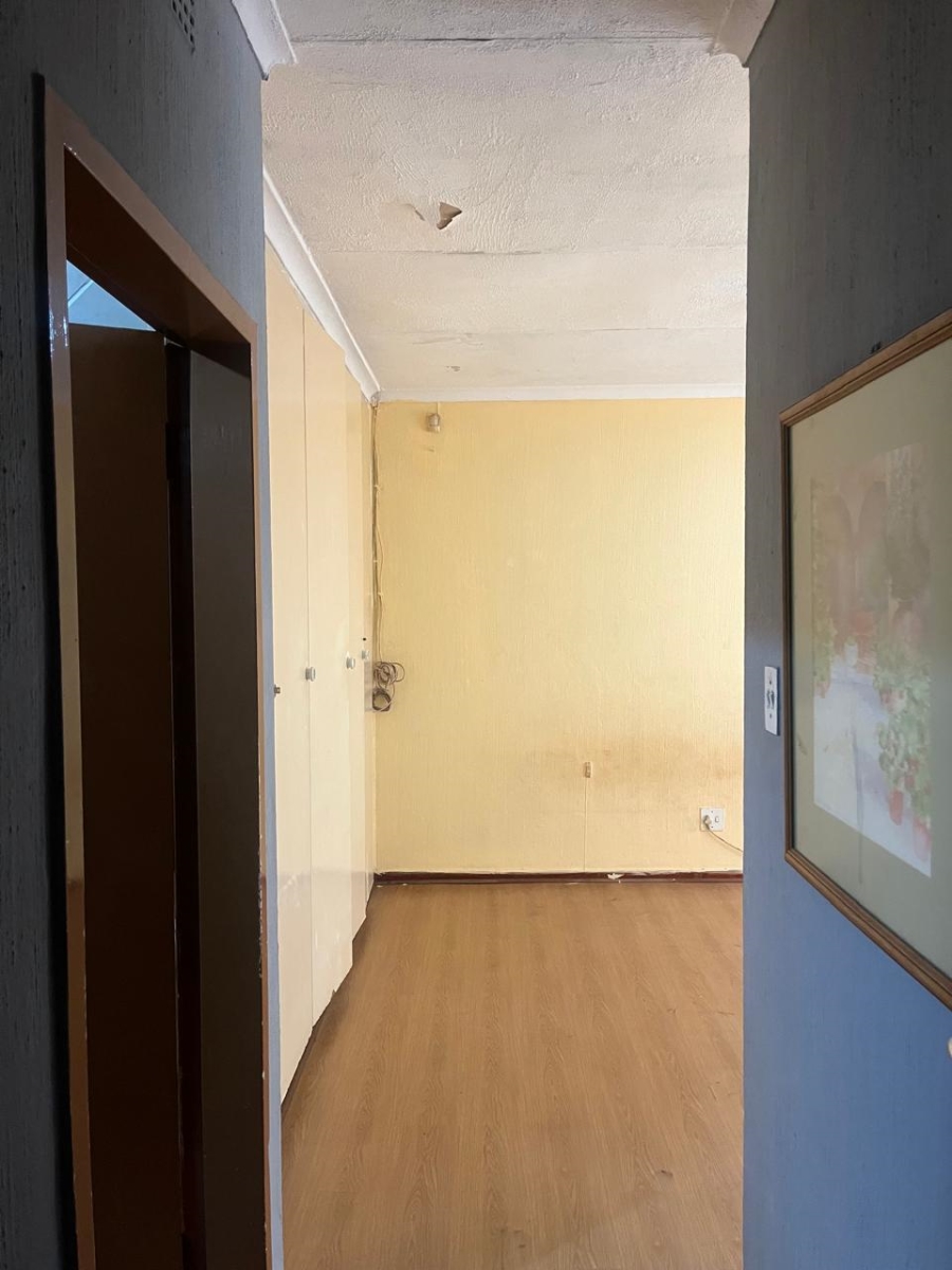 To Let 3 Bedroom Property for Rent in Bramley View Gauteng