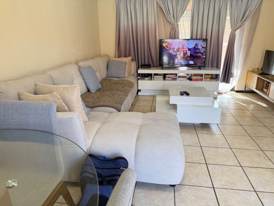 To Let 2 Bedroom Property for Rent in Randpark Ridge Gauteng