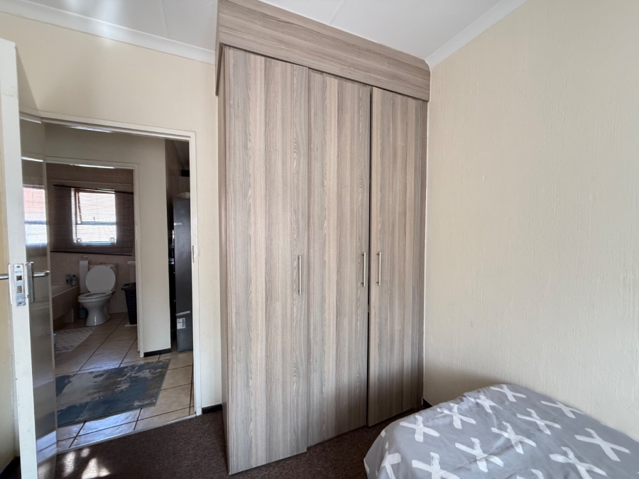 To Let 2 Bedroom Property for Rent in Randpark Ridge Gauteng