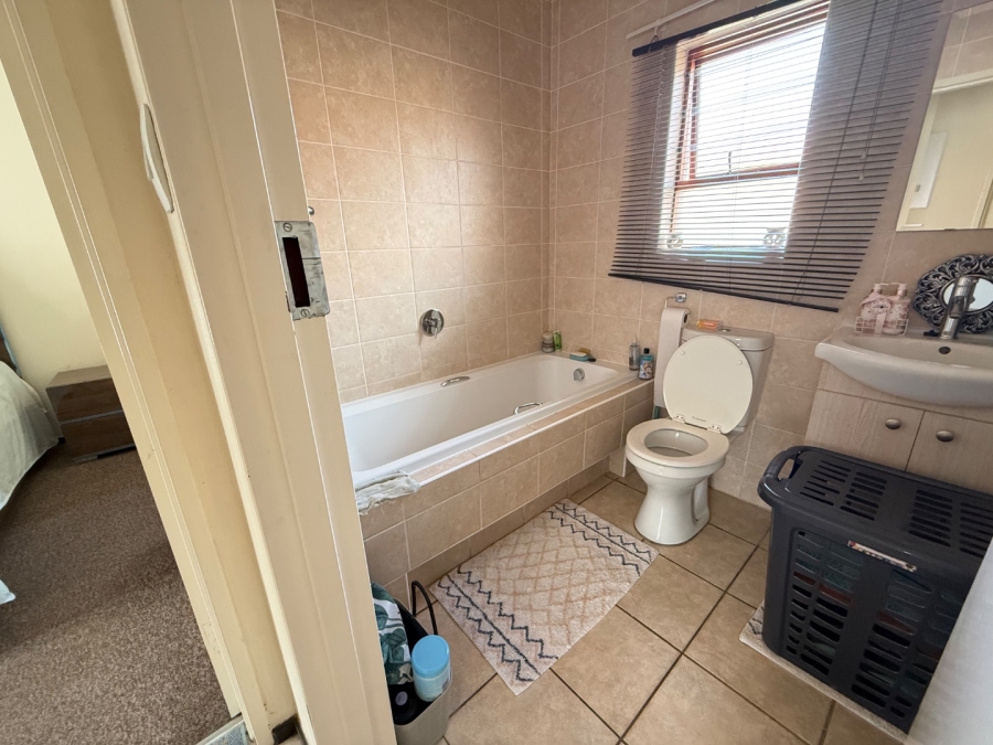 To Let 2 Bedroom Property for Rent in Randpark Ridge Gauteng