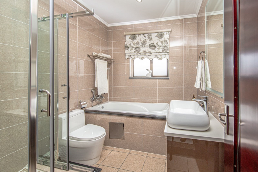 3 Bedroom Property for Sale in Fourways Gauteng