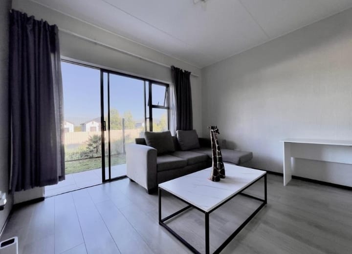 2 Bedroom Property for Sale in Broadacres Gauteng