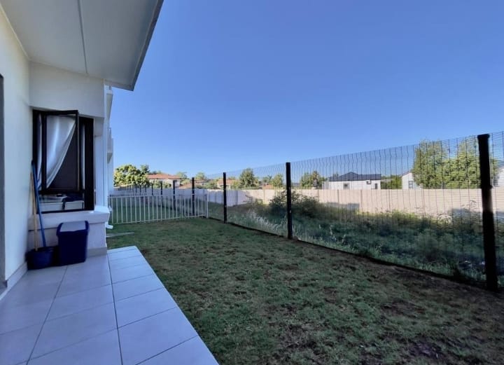 2 Bedroom Property for Sale in Broadacres Gauteng