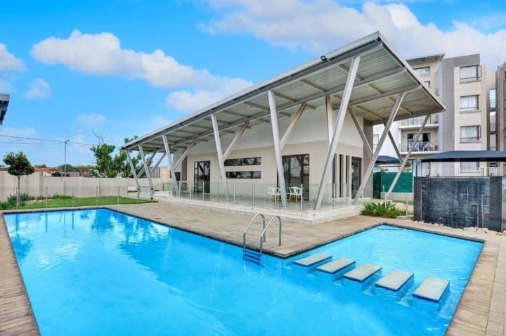 2 Bedroom Property for Sale in Broadacres Gauteng