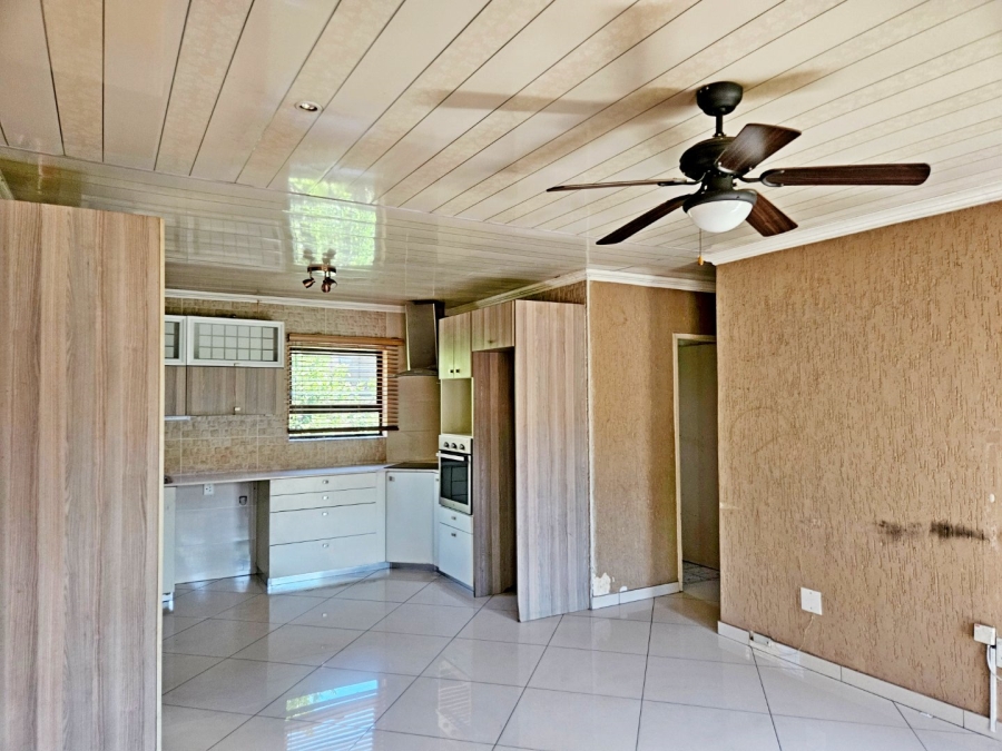 3 Bedroom Property for Sale in Rhodesfield Gauteng