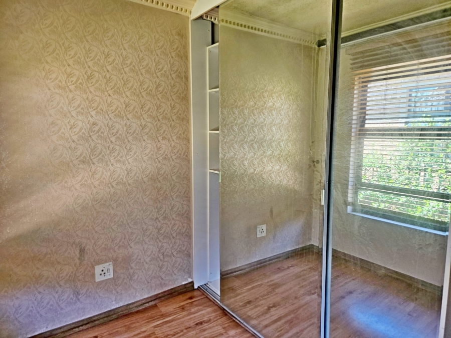 3 Bedroom Property for Sale in Rhodesfield Gauteng