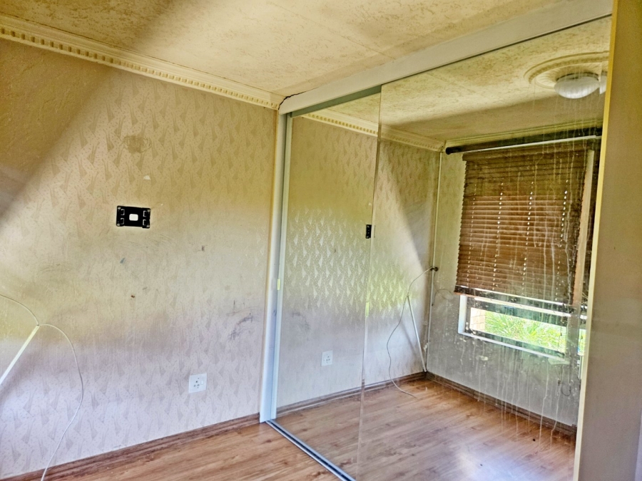 3 Bedroom Property for Sale in Rhodesfield Gauteng