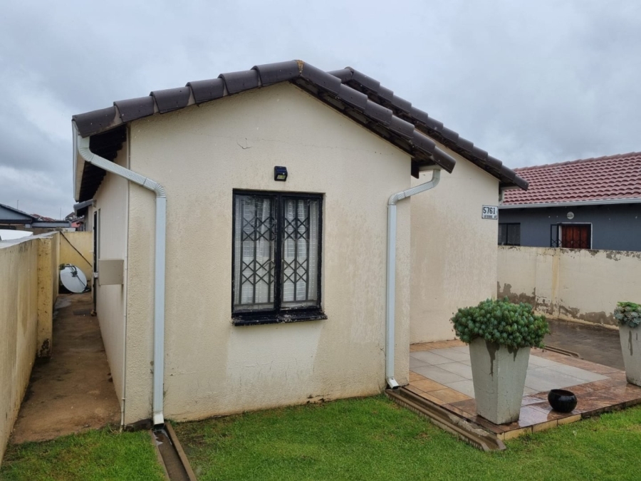 3 Bedroom Property for Sale in Windmill Park Gauteng