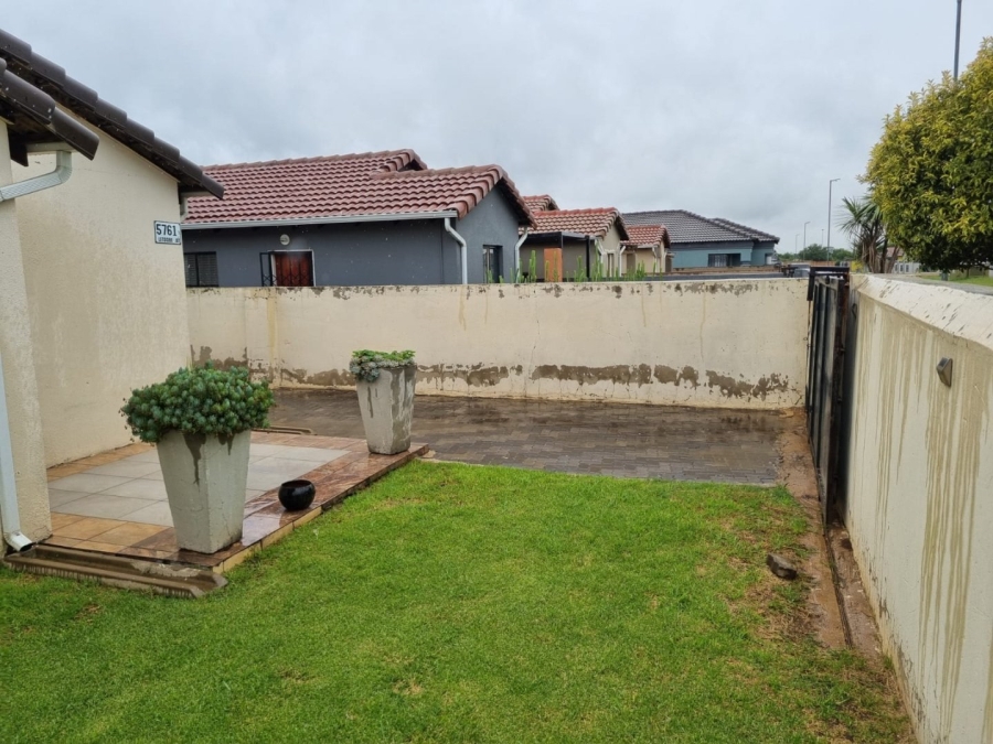 3 Bedroom Property for Sale in Windmill Park Gauteng