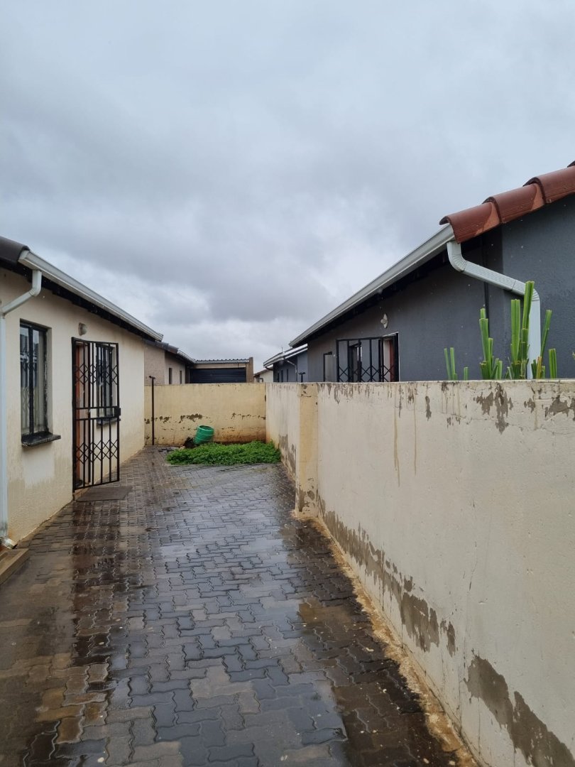 3 Bedroom Property for Sale in Windmill Park Gauteng