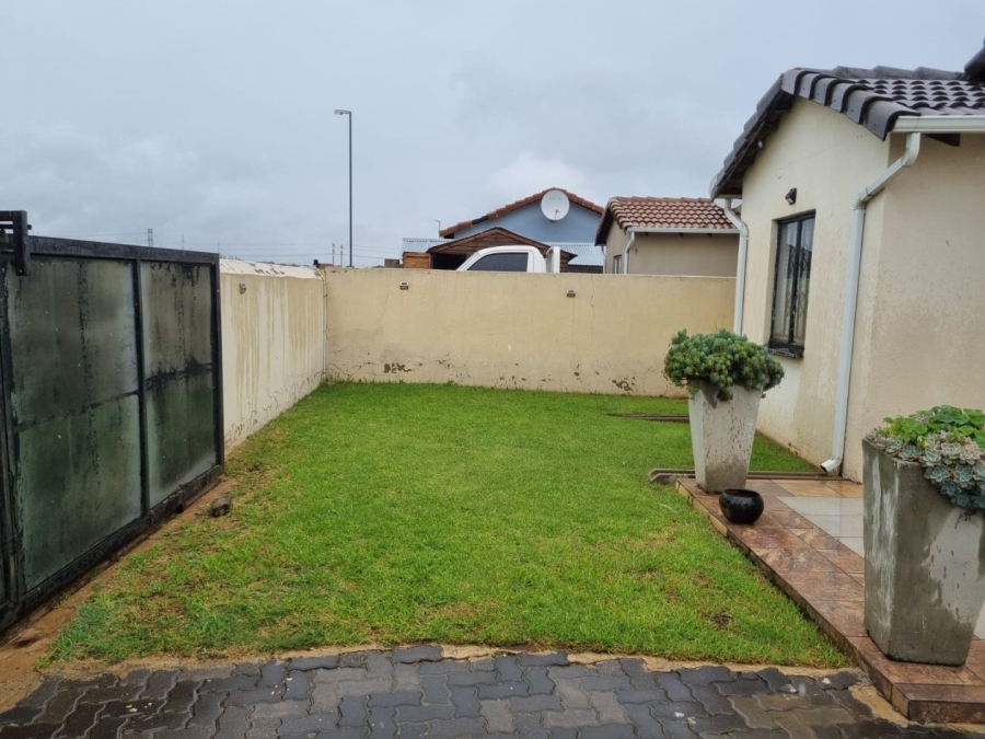 3 Bedroom Property for Sale in Windmill Park Gauteng