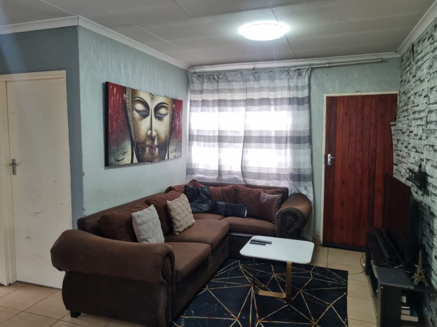 3 Bedroom Property for Sale in Windmill Park Gauteng