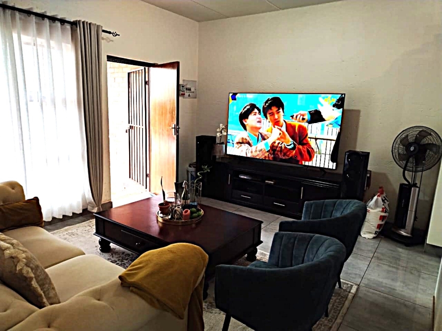 2 Bedroom Property for Sale in Amorosa Gauteng