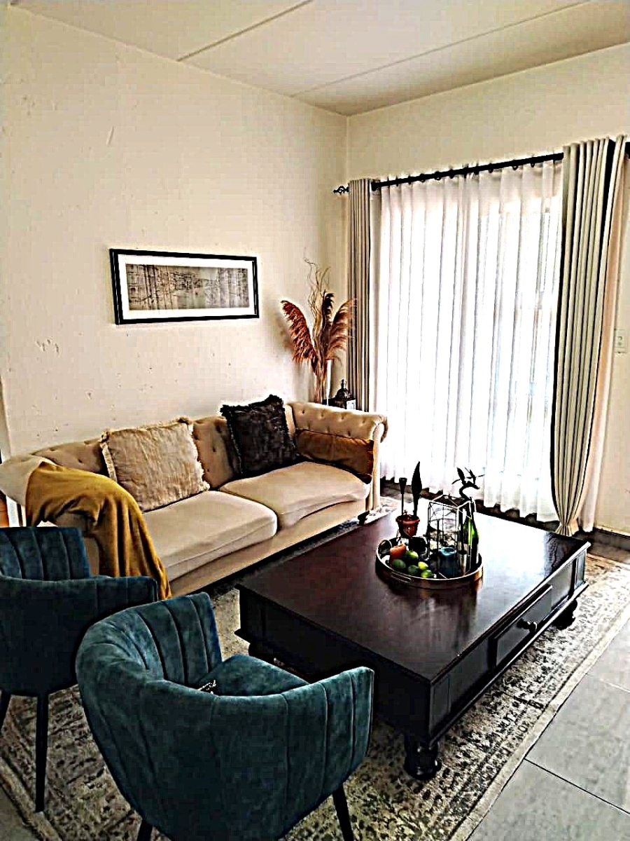 2 Bedroom Property for Sale in Amorosa Gauteng