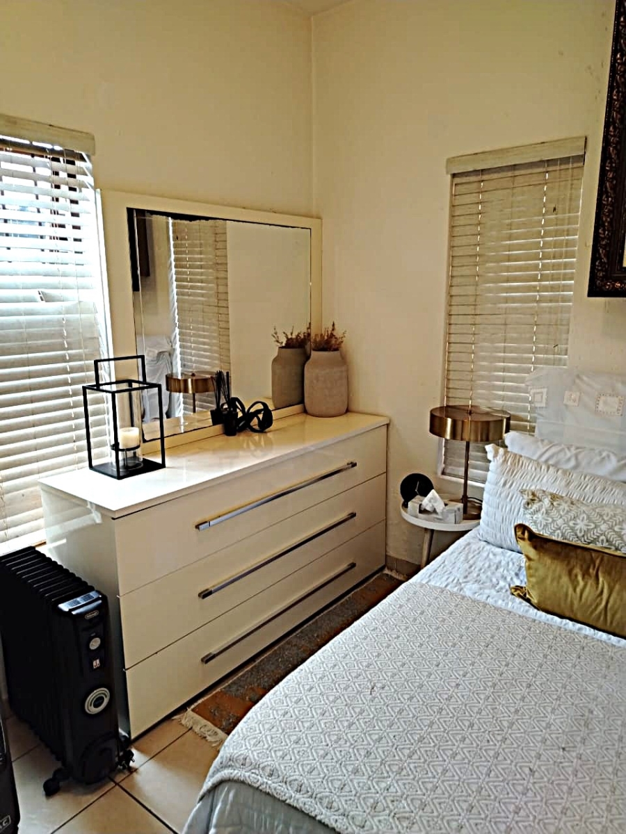 2 Bedroom Property for Sale in Amorosa Gauteng