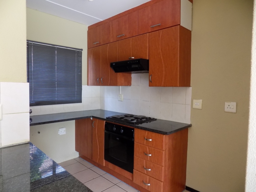 2 Bedroom Property for Sale in Halfway Gardens Gauteng