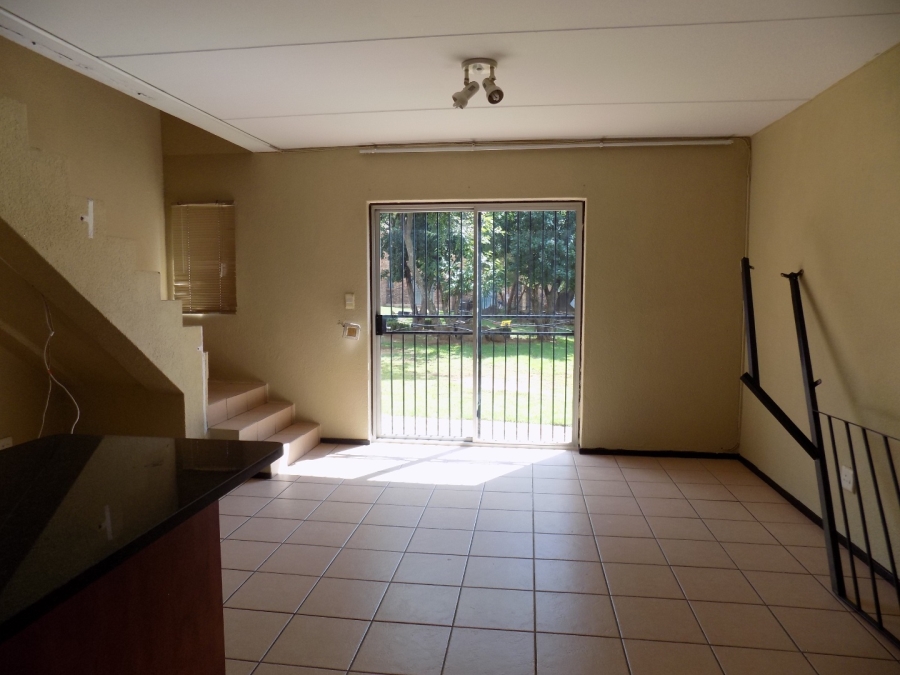 2 Bedroom Property for Sale in Halfway Gardens Gauteng