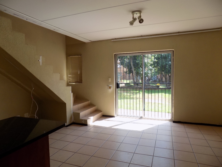 2 Bedroom Property for Sale in Halfway Gardens Gauteng