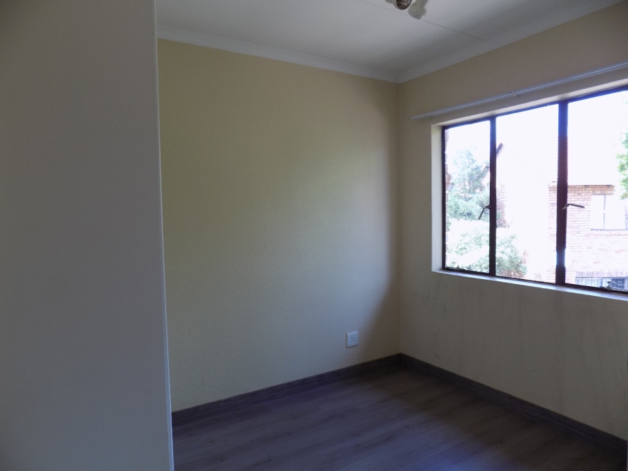 2 Bedroom Property for Sale in Halfway Gardens Gauteng