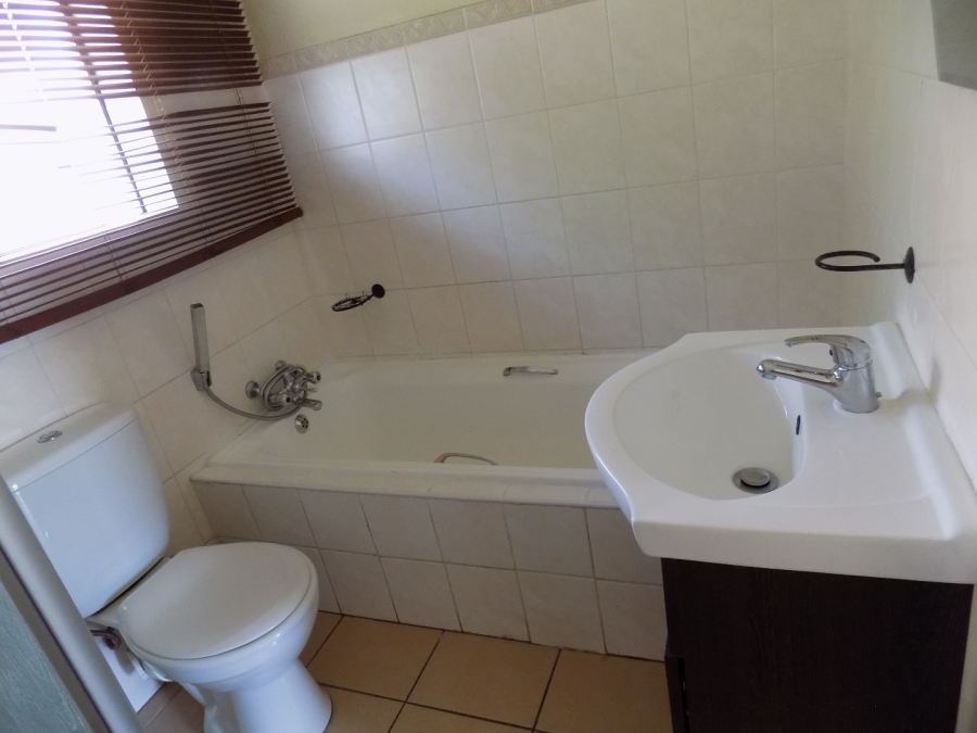 2 Bedroom Property for Sale in Halfway Gardens Gauteng