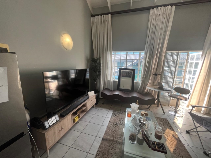 1 Bedroom Property for Sale in Hatfield Gauteng