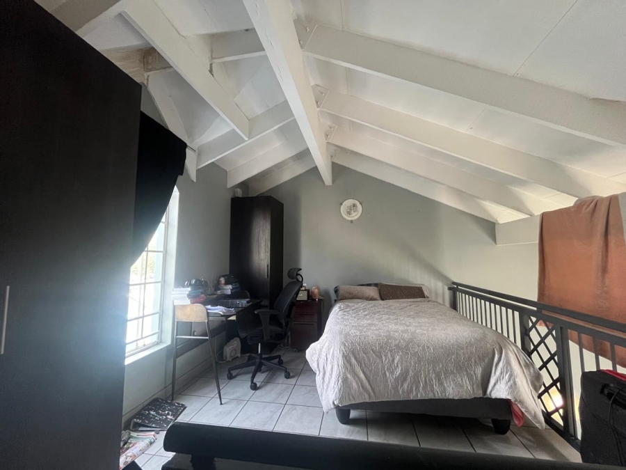 1 Bedroom Property for Sale in Hatfield Gauteng