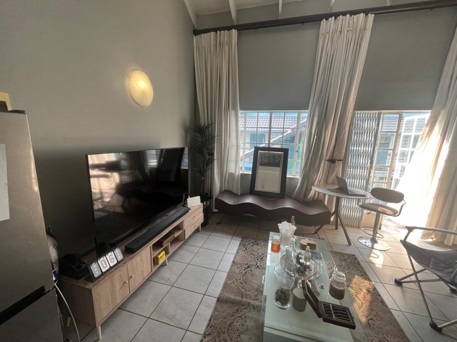 1 Bedroom Property for Sale in Hatfield Gauteng