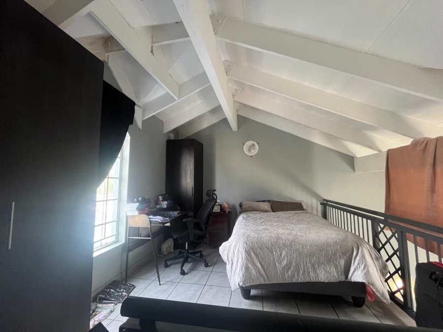 1 Bedroom Property for Sale in Hatfield Gauteng