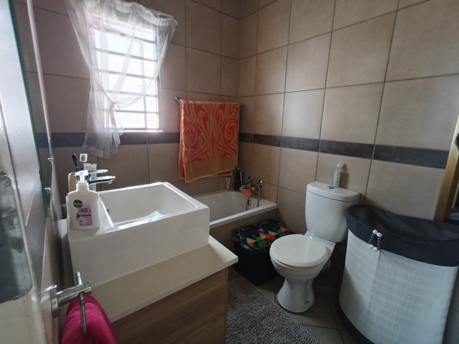 3 Bedroom Property for Sale in Sevilla Estate Gauteng